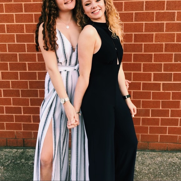 Striped Jumpsuit - Picture 3 of 4